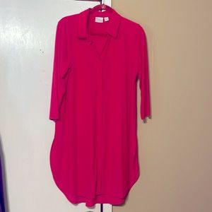Cute pink top can be worn as dress are top like new size Medium.